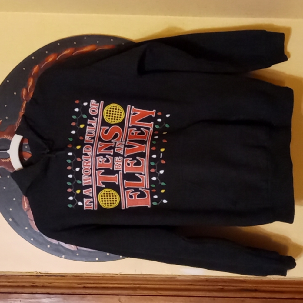 Stranger Things In a word full of Tens be an Eleven Christmas hoodie sz. Small